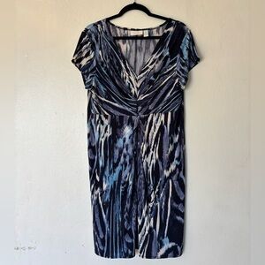 Chico's Blue White Black Stretch Dress V-Neck Short Sleeve Knee Length 2, Large